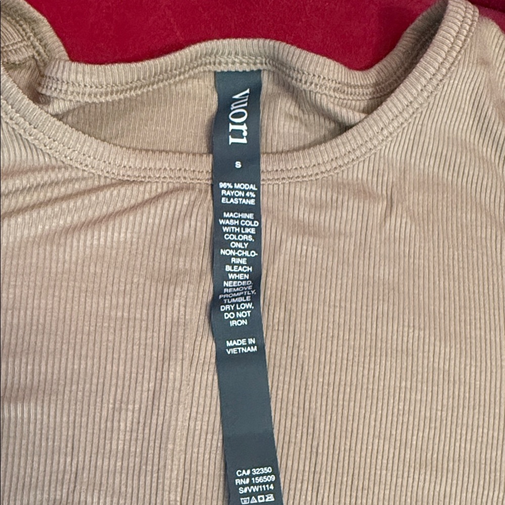 Vuori Long Sleeve Cove Twist Tee - Picture 5 of 9